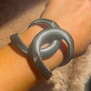 NWOT: Beautiful silver colored slip on slip off bracelet